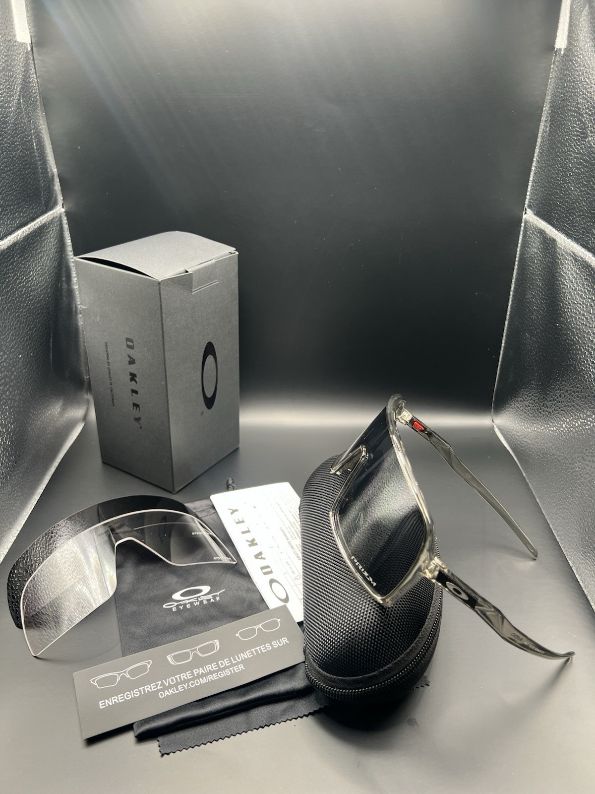 Oakley Sutro Shield Sunglasses Complete Set + Extra Prizm Lens