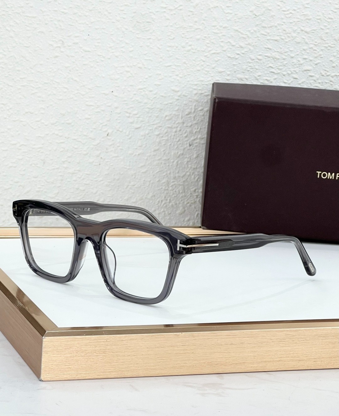 TOM FORD Style Unisex Sunglasses – MODEL：TF6122-B – SIZE: 51口21-145