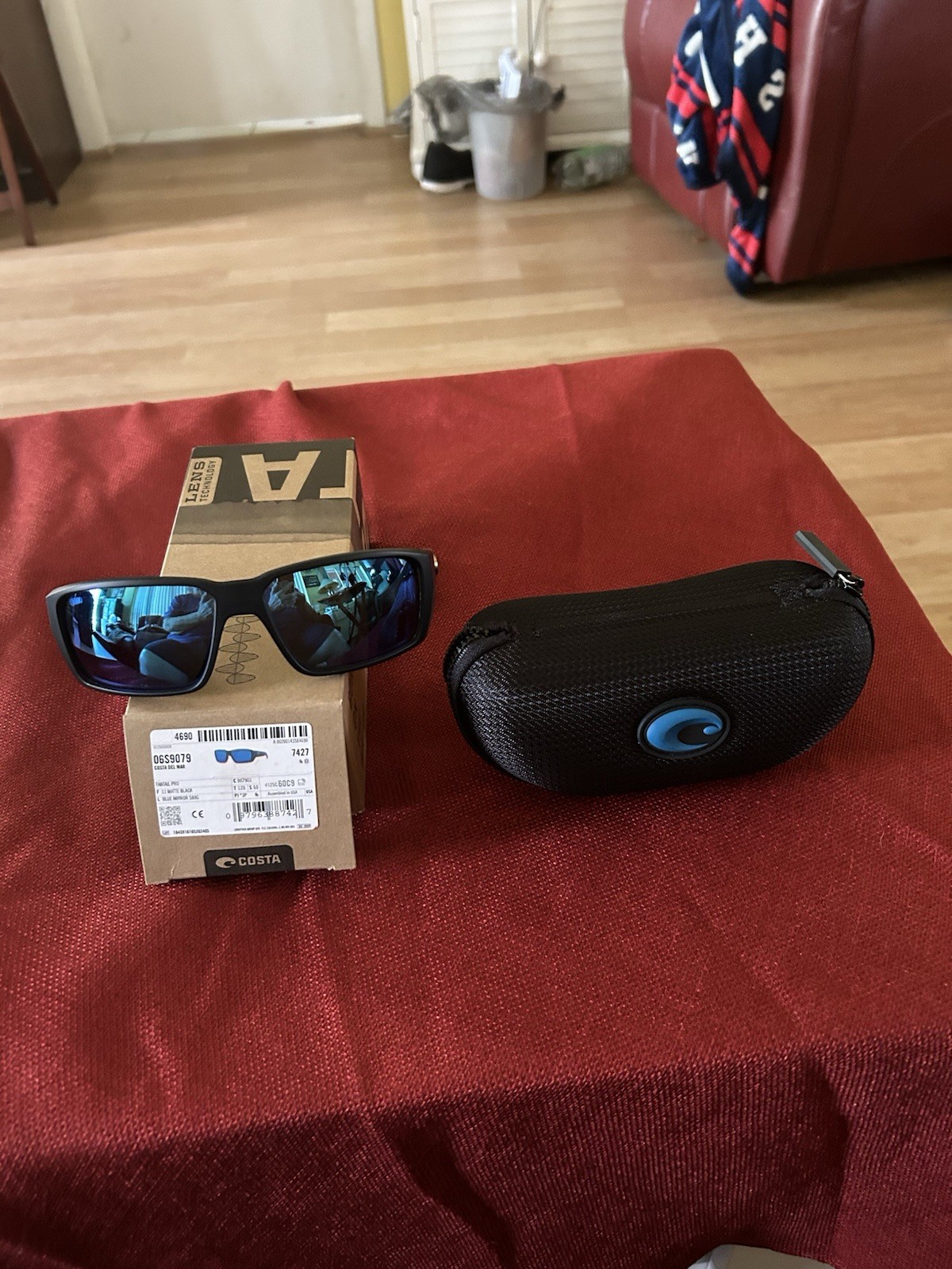 Costa Men’s Rectangle Sunglasses Black Plastic Frame Blue Mirrored Lenses Case