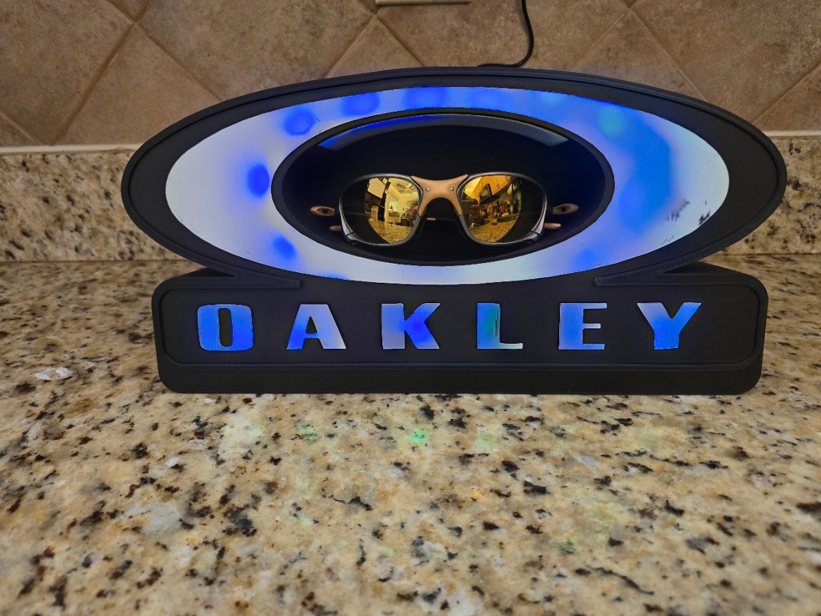 3D Printed Oakley Style Foundation Trophy X-Metal LED Sunglasses Display Stand