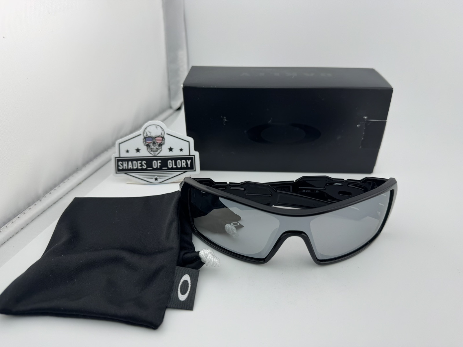 OAKLEY OIL RIG POLISHED BLACK SILVER GALAXY POLARIZED SUNGLASSES CHROME OO9081