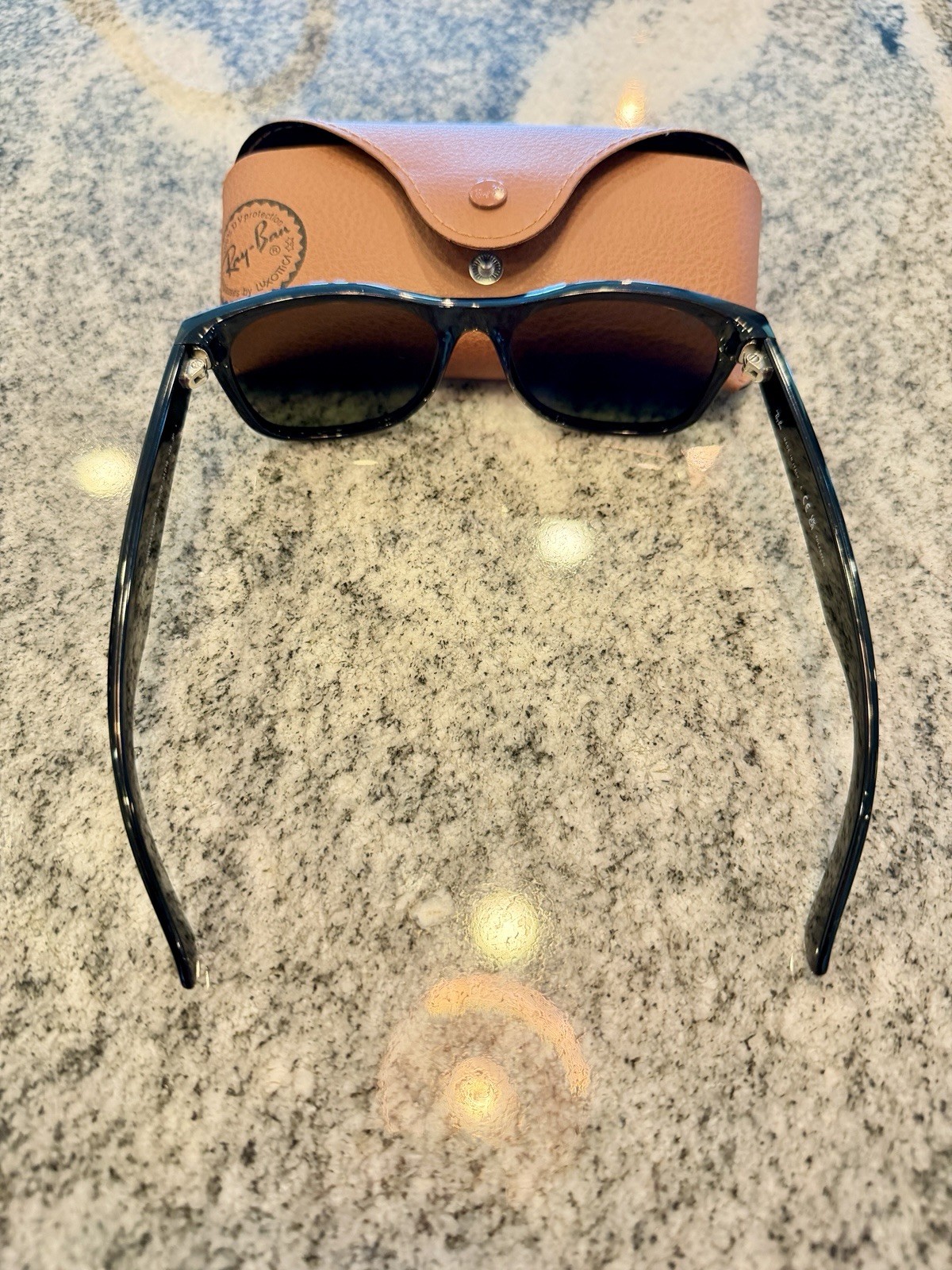 Ray-Ban New Wayfarer Black Polarized Lens 901/58 Sunglasses RB2132 55-18