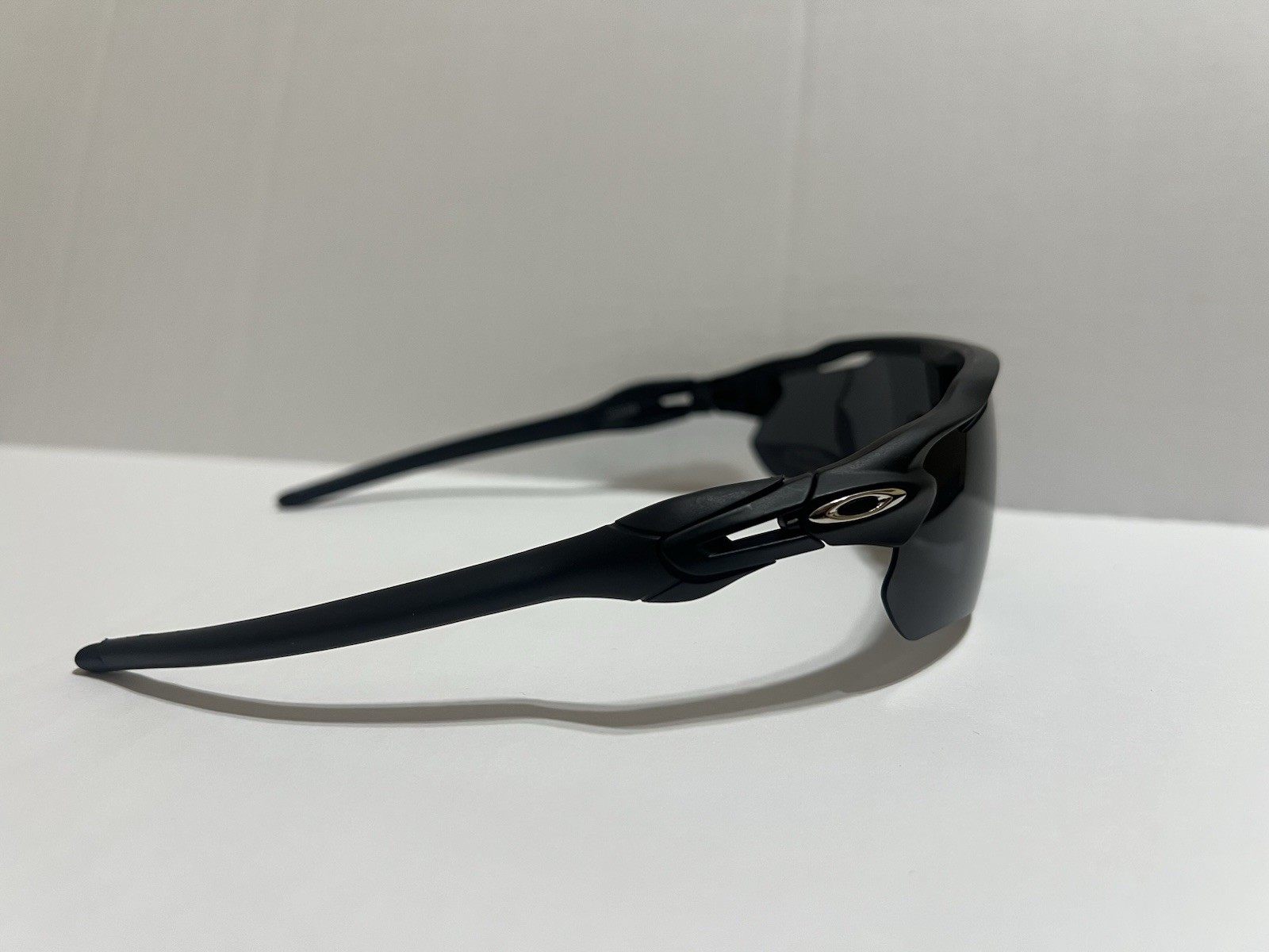 NEW Oakley 009208 Radar Ev Path Men’s Sunglasses Matte Black Frame – Prizm Lens