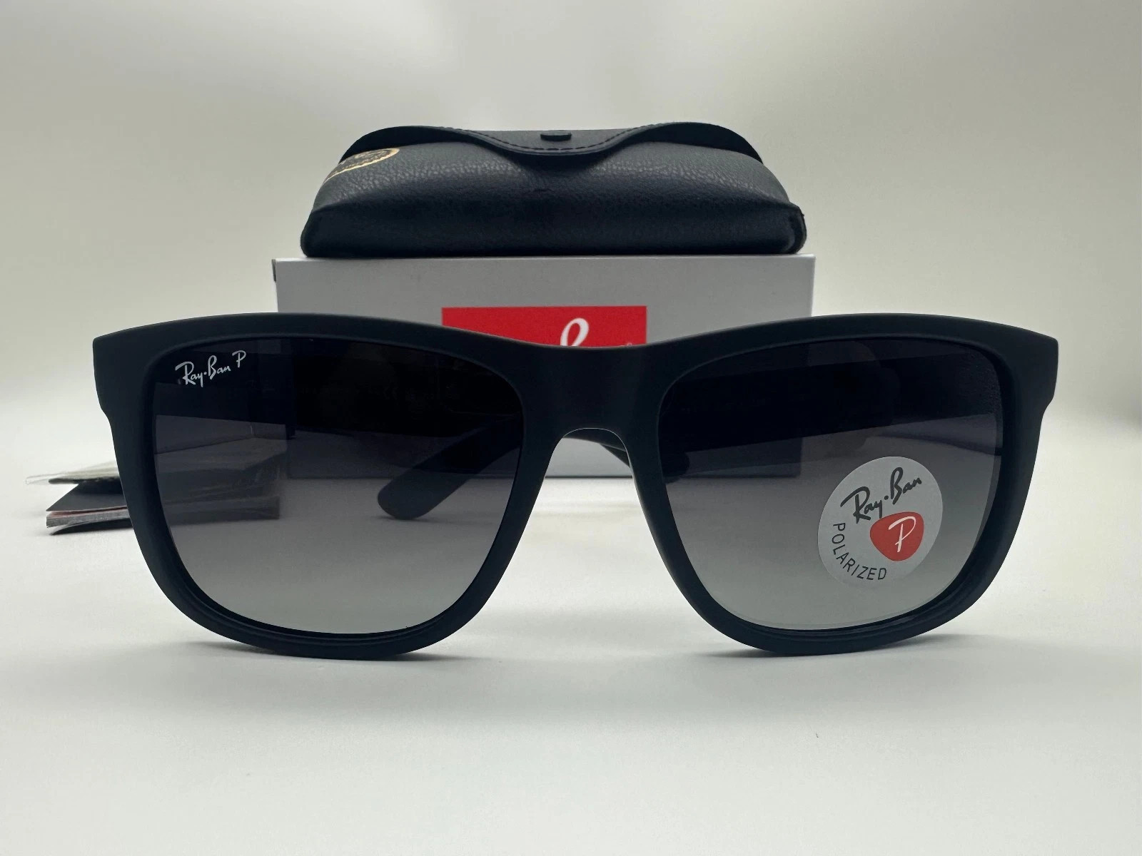 Ray-Ban Justin RB4165 622/T3 Matte Black Grey Gradient Polarized Sunglasses 54mm