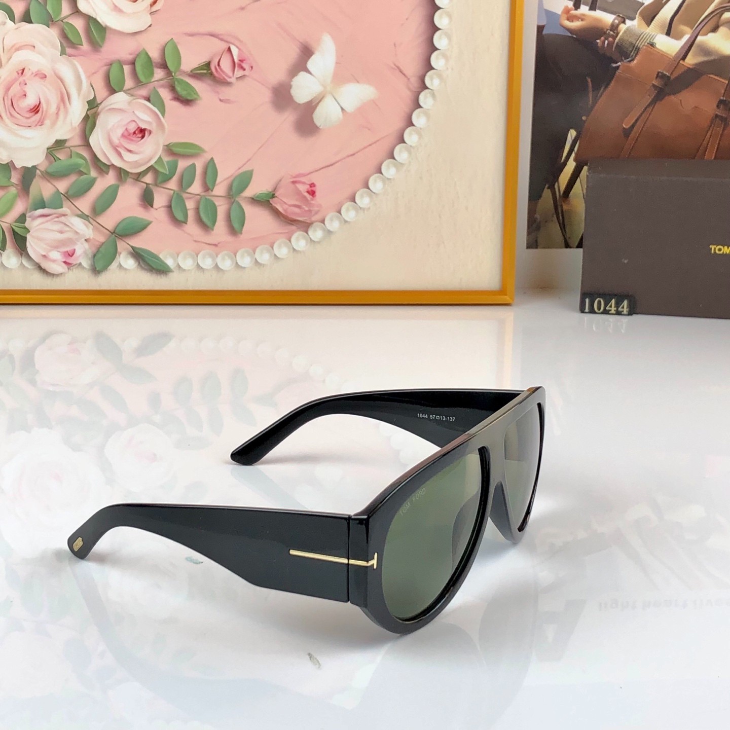 Tom Ford FT1044 Bronson 60‑12‑145 Oversized Pilot Sunglasses Black Green Lens