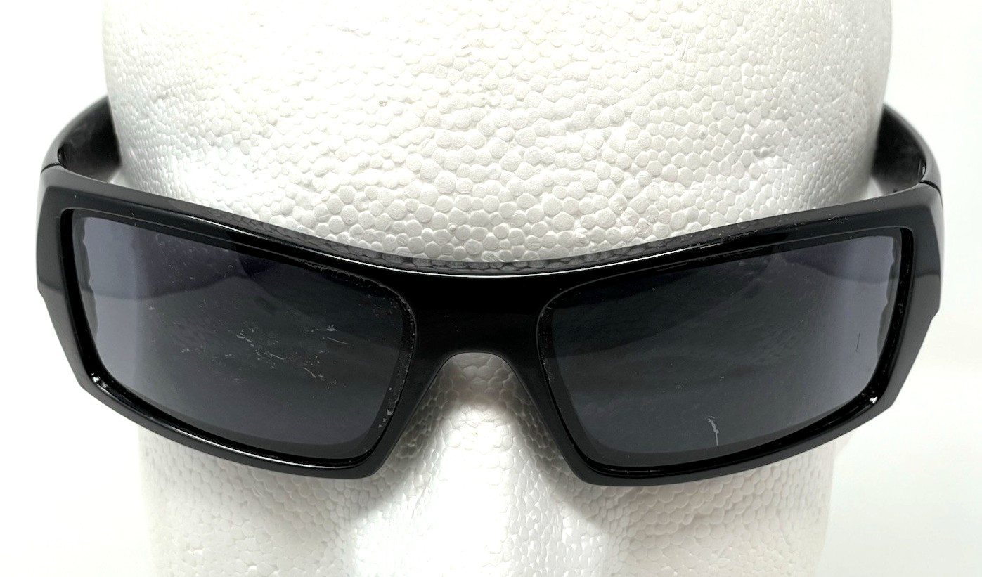 OAKLEY Gascan Sunglasses 03-471 Polished Black | 60-15-127 | Scratched