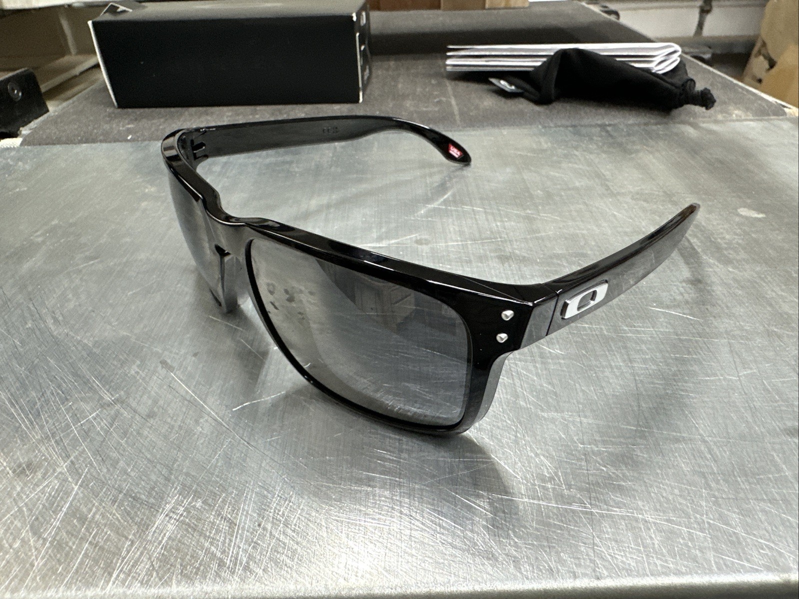 Oakley Men’s OO9417-1659 Holbrook XL Sunglasses -Polished Black/Prizm Black-59mm