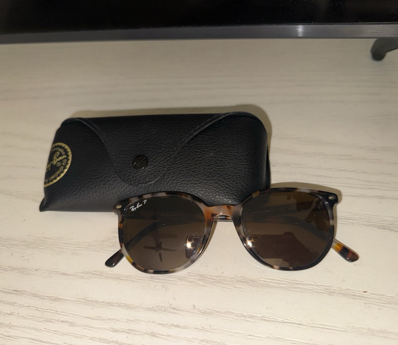 Ray-Ban Women’s Elliot Tortoise Shell