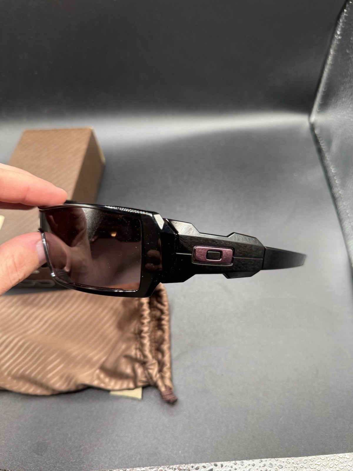 Oakley Oil Rig Polished Black w/G40 Black Gradient Lenses 03-494