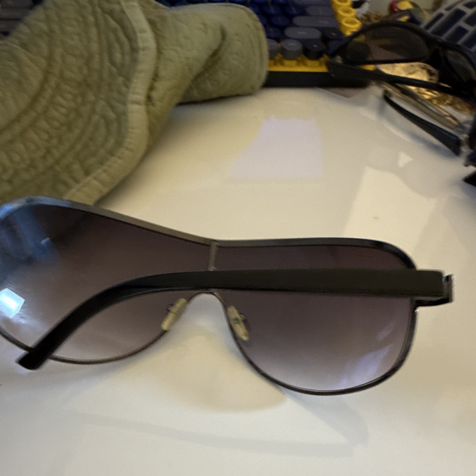 Rimless Shield Sunglasses Black Frame Gray Gradient Plastic/Metal