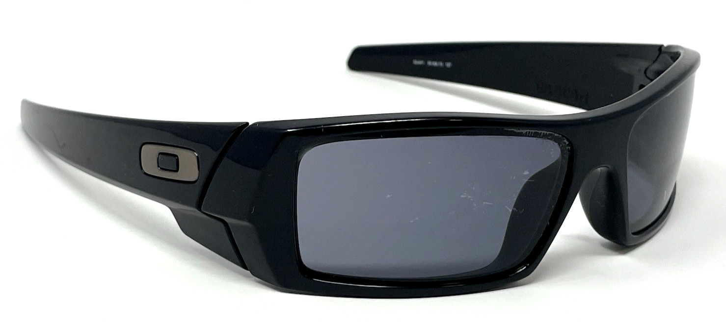 OAKLEY Gascan Sunglasses 03-471 Polished Black | 60-15-127 | Scratched
