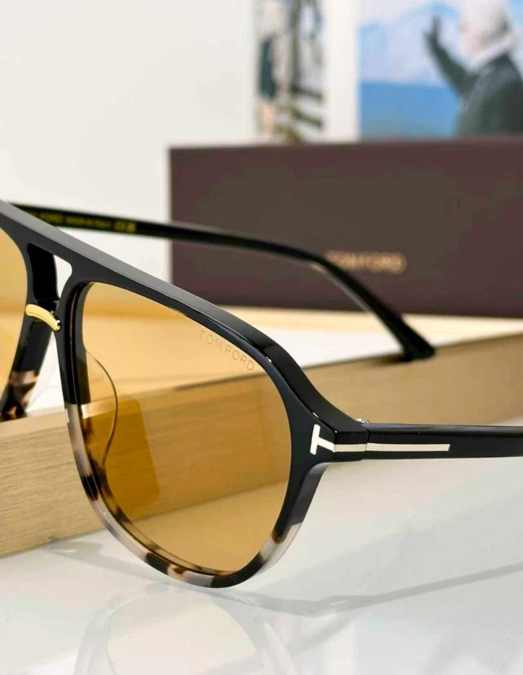 Tom Ford Bruce Sunglasses FT1026 Black Havana/Brown 61-12-145mm With Case New