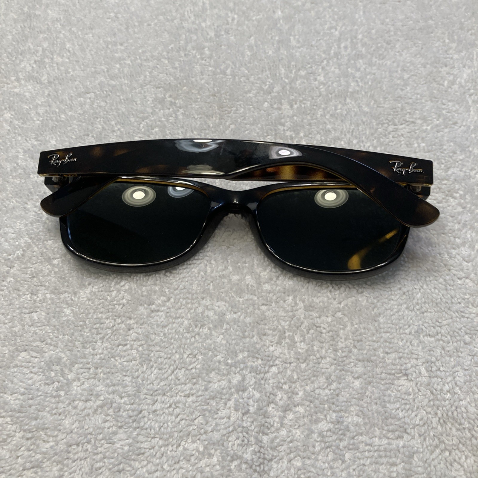 Brand New Authentic Ray Ban New Wayfarer RB2132 Sunglasses W/case