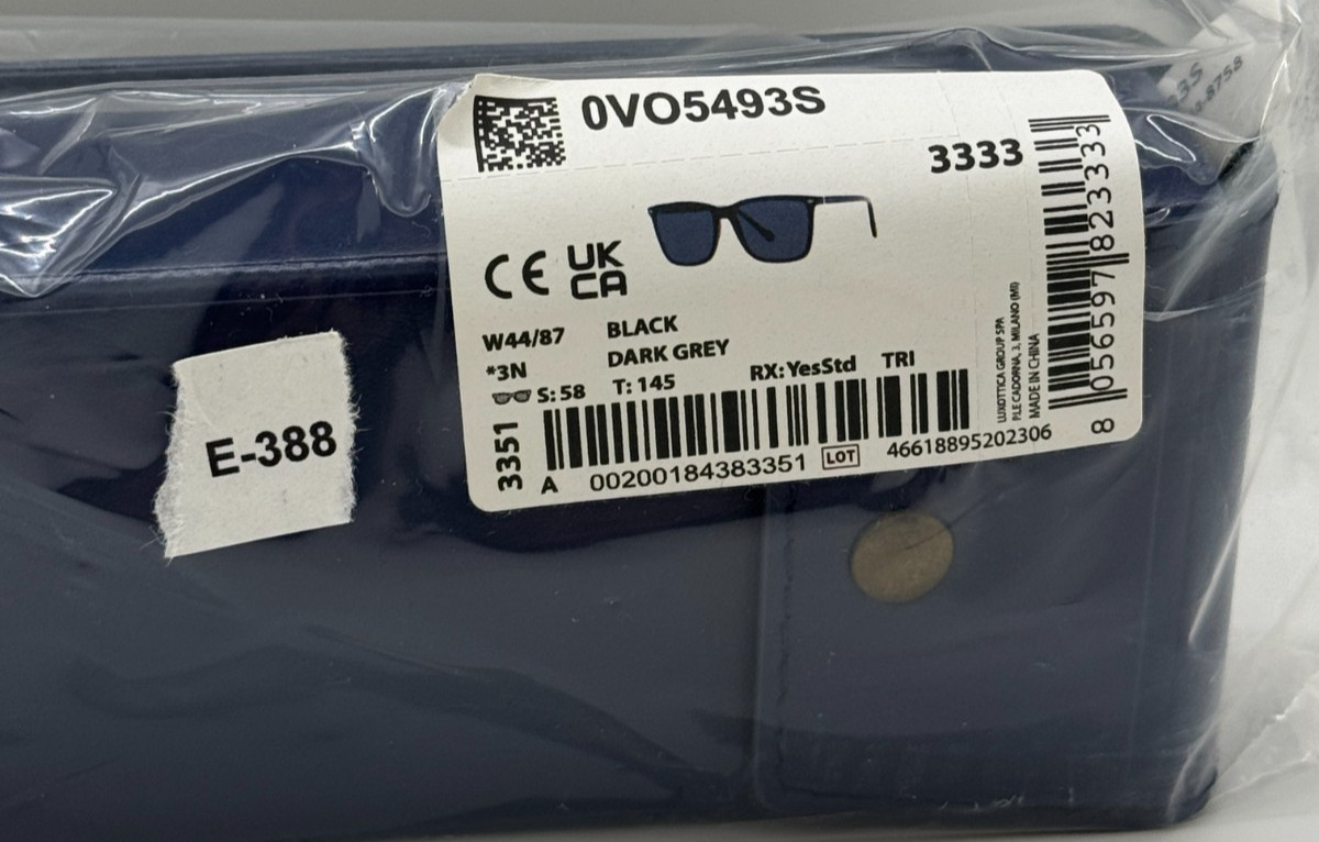 Vogue VO5493S(W44/87) Black 58mm/Dark Grey Mens Sunglass