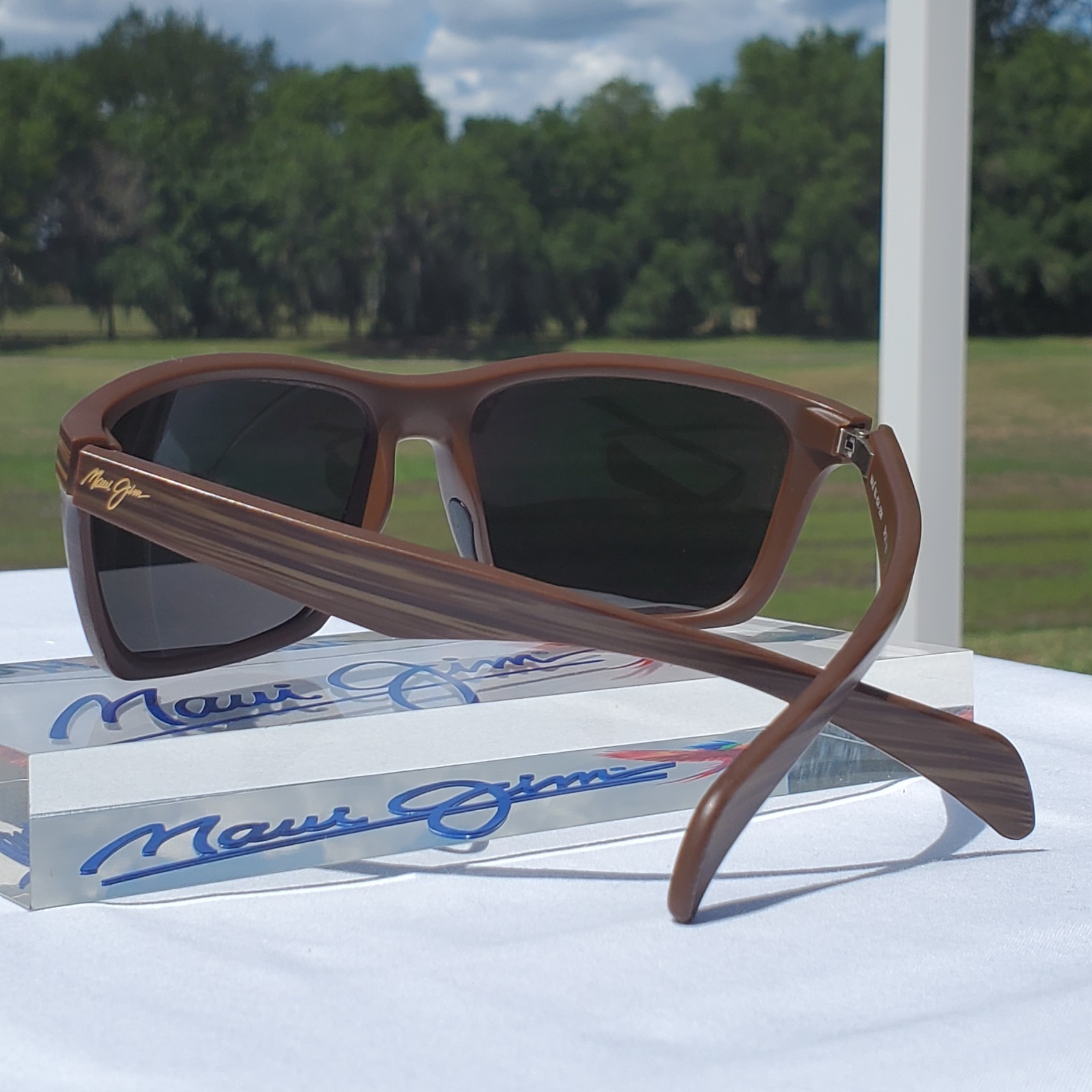 **NEW WRAPS** Maui Jim “MAKOA” 804-25W Matte Brown Woodgrain Frames/Grey Lenses!
