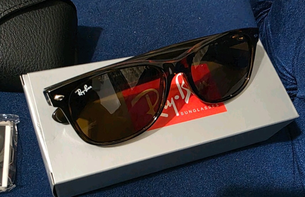 Ray-Ban RB2132 710 55mm New Wayfarer Light Havana B-15 Brown