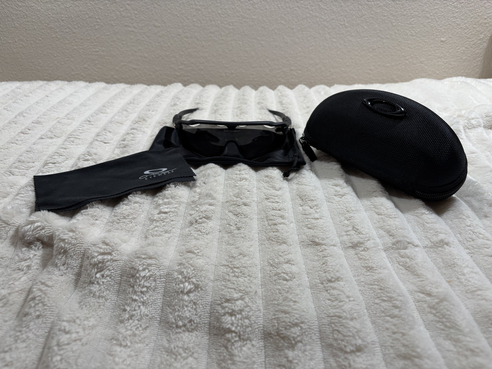 NEW Oakley 009208 Radar Ev Path Men’s Sunglasses Matte Black Frame – Prizm Lens