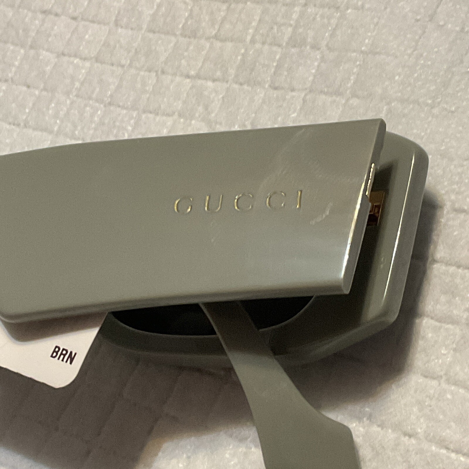 GUCCI GG1426S-001. 0GC002108 250001 54/19GucciGG1426S GRN SHN