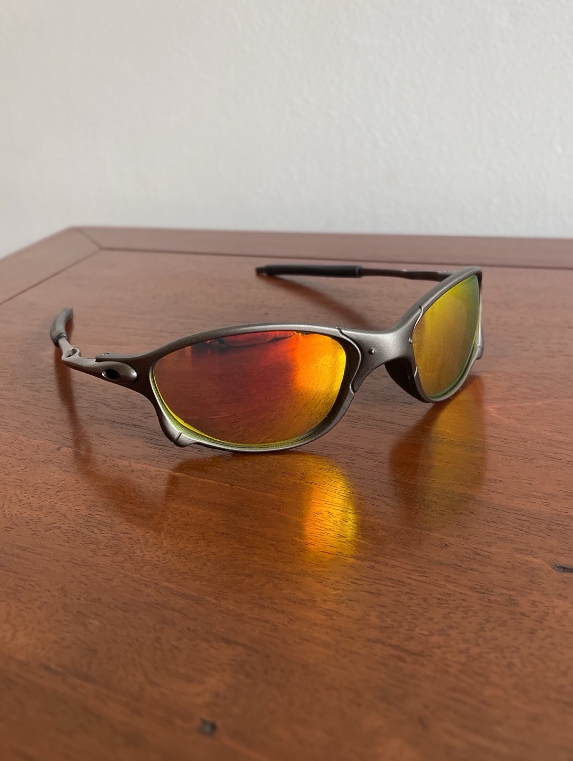 Retro Oakley-Like Juliet Y2K Sports Sunglasses. Red/Orange Lens. No Case