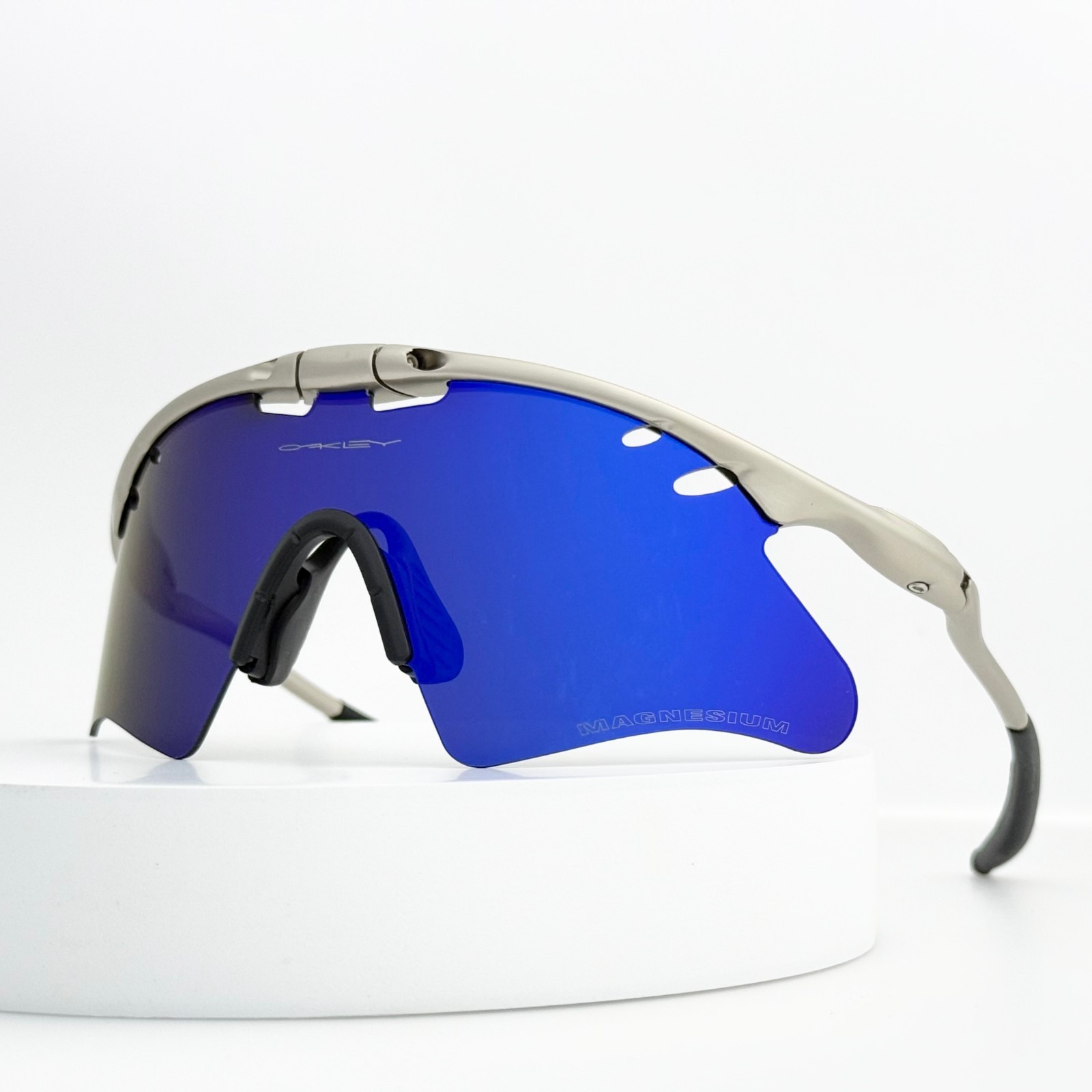 Oakley Mag X-Metal Silver Frame Blue Shield Lens Magnesium Sport Sunglasses