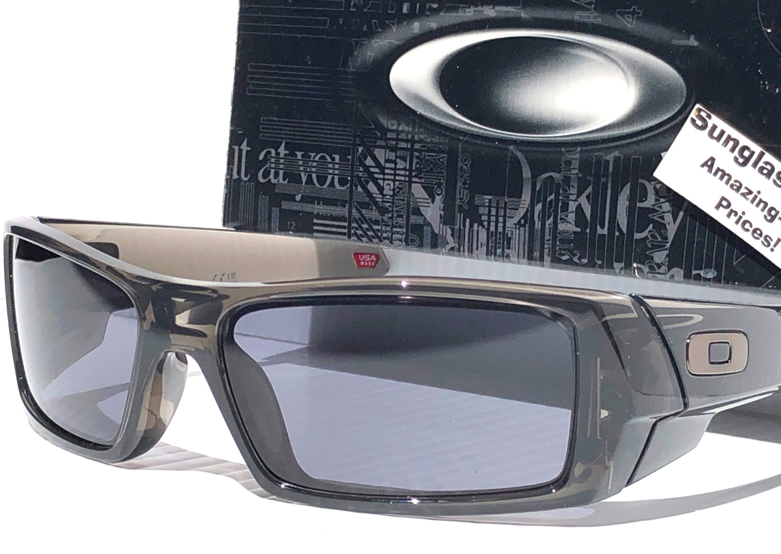 NEW Oakley GASCAN Grey Smoke Frame Grey Lens Sunglass 9014-E2