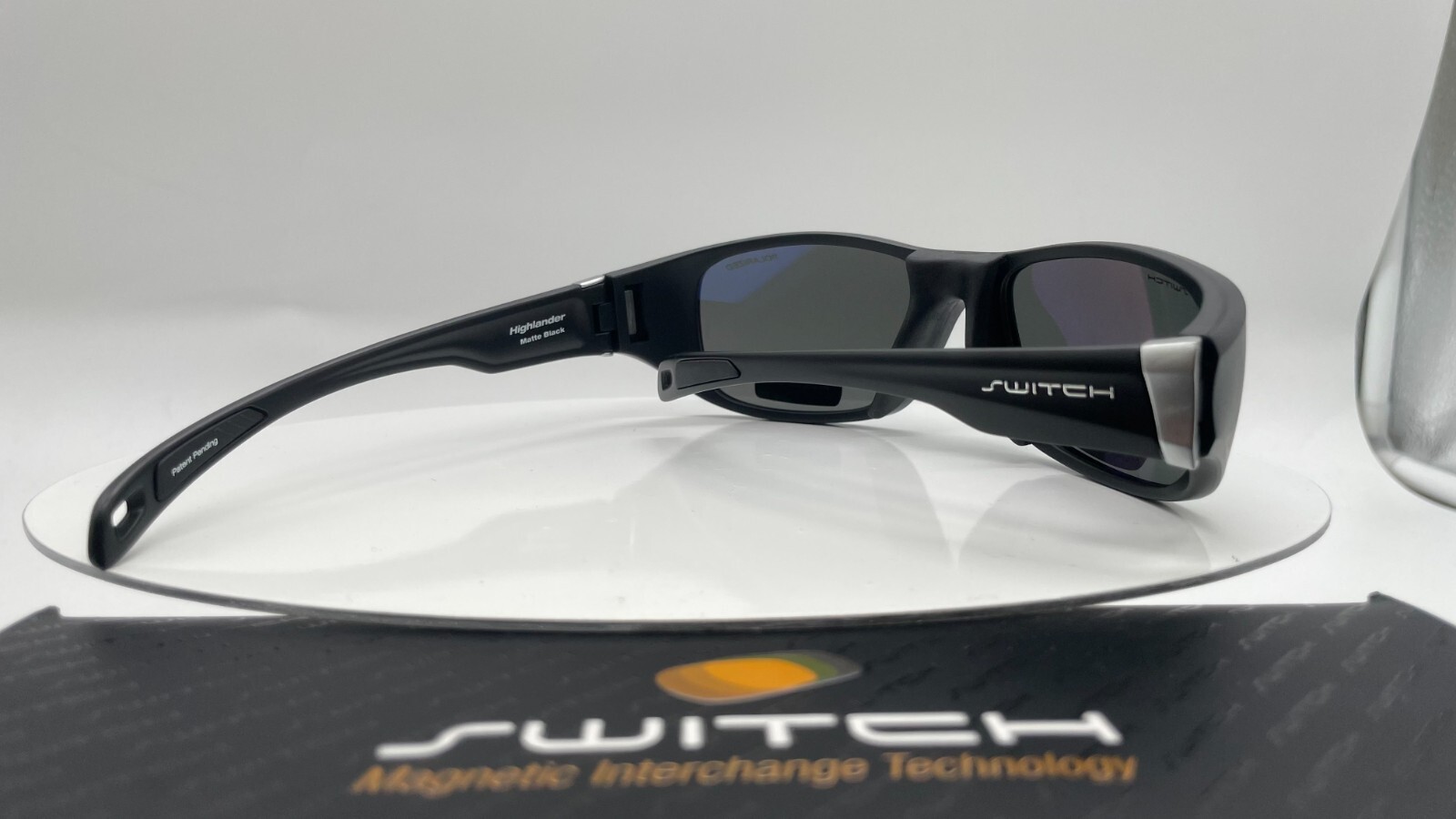 Switch Highlander Matte Black – Polarized Sunglasses – Magnetic Interchange Tech
