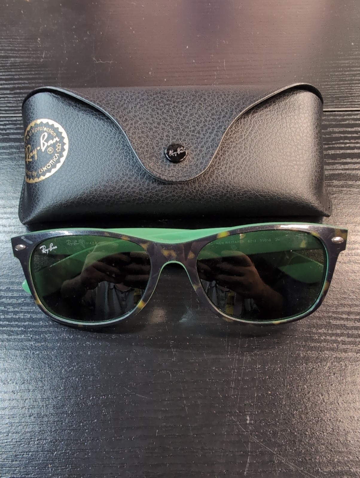 Ray-Ban RB2132 New Wayfarer Sunglasses Tortoise Green G-15 Lenses w/ Case