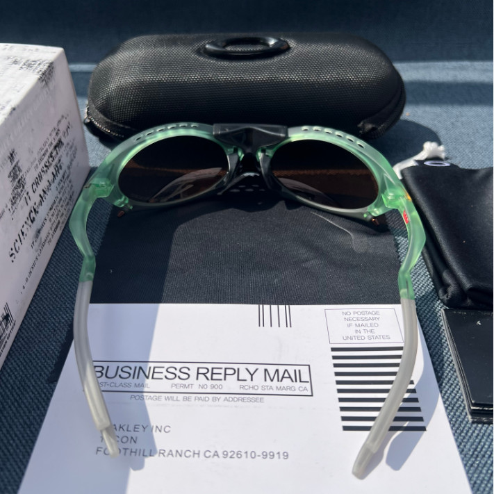 Oakley PLANTARIS Sunglasses 9437-0363 Matte Transparent Green PRIZM Brown Lense
