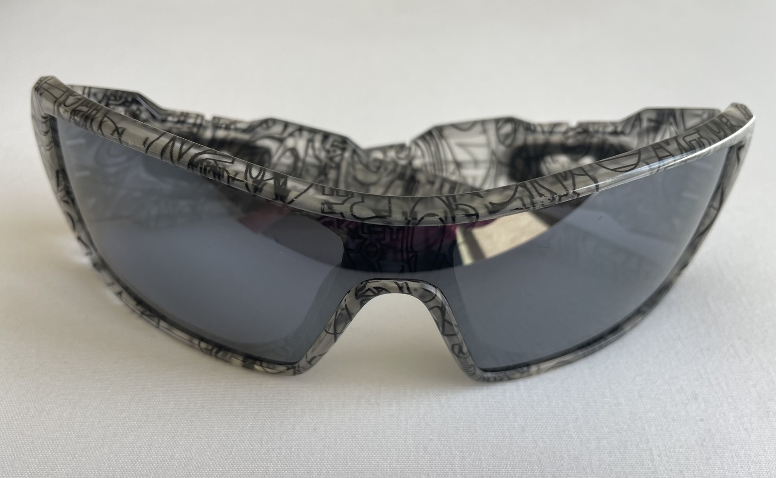 Oakley Oil Rig Matte Clear w/Black History Text – Black Iridium – MINT