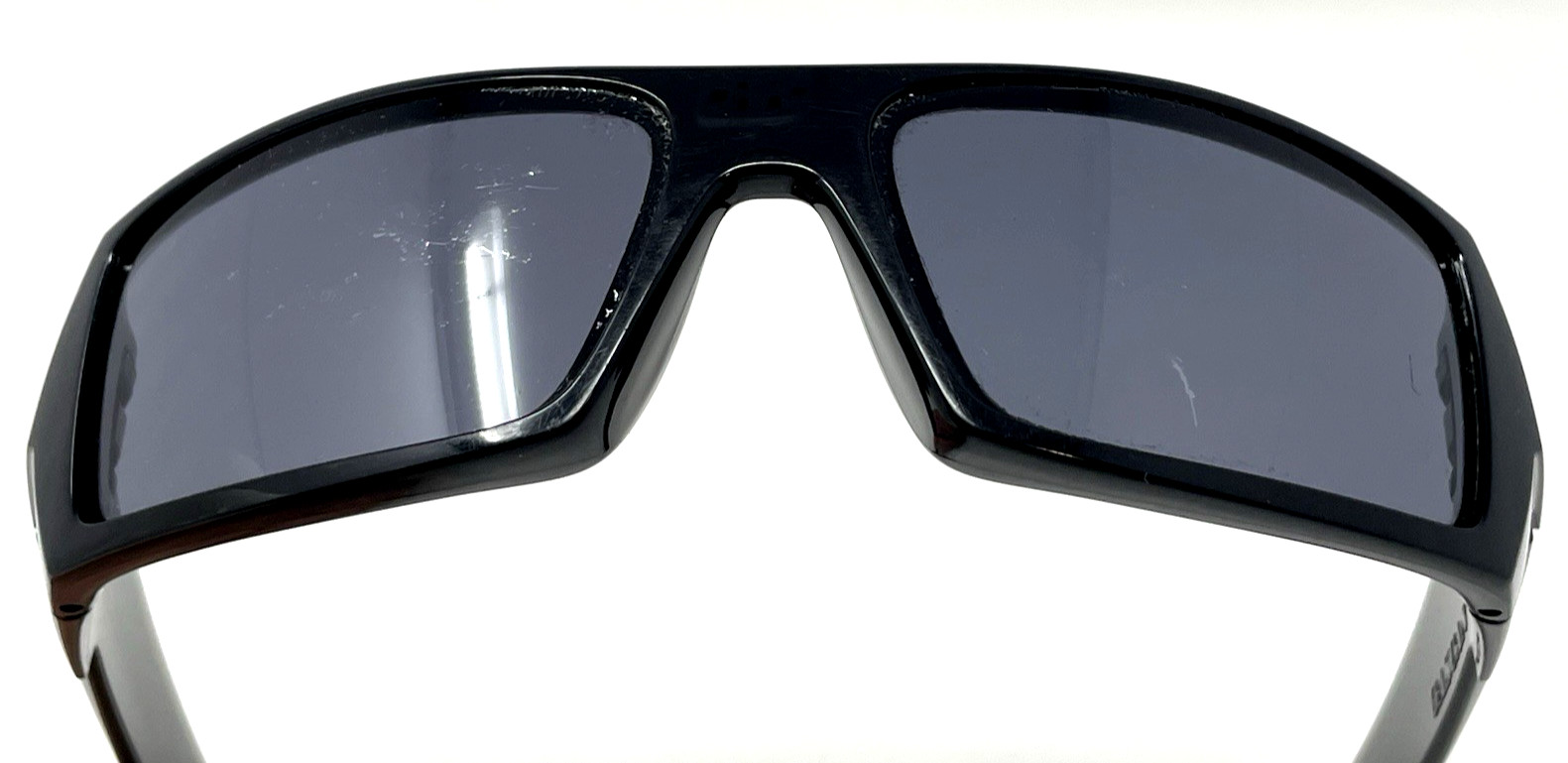 OAKLEY Gascan Sunglasses 03-471 Polished Black | 60-15-127 | Scratched