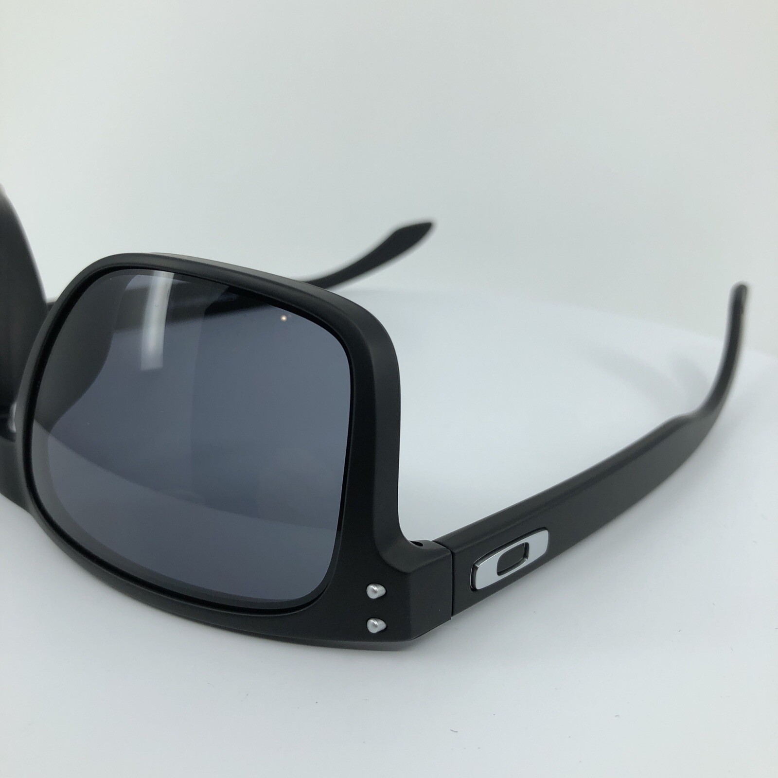 New OAKLEY HOLBROOK XL Sunglasses C. Matte Black with Prizm Lenses 9417-2259