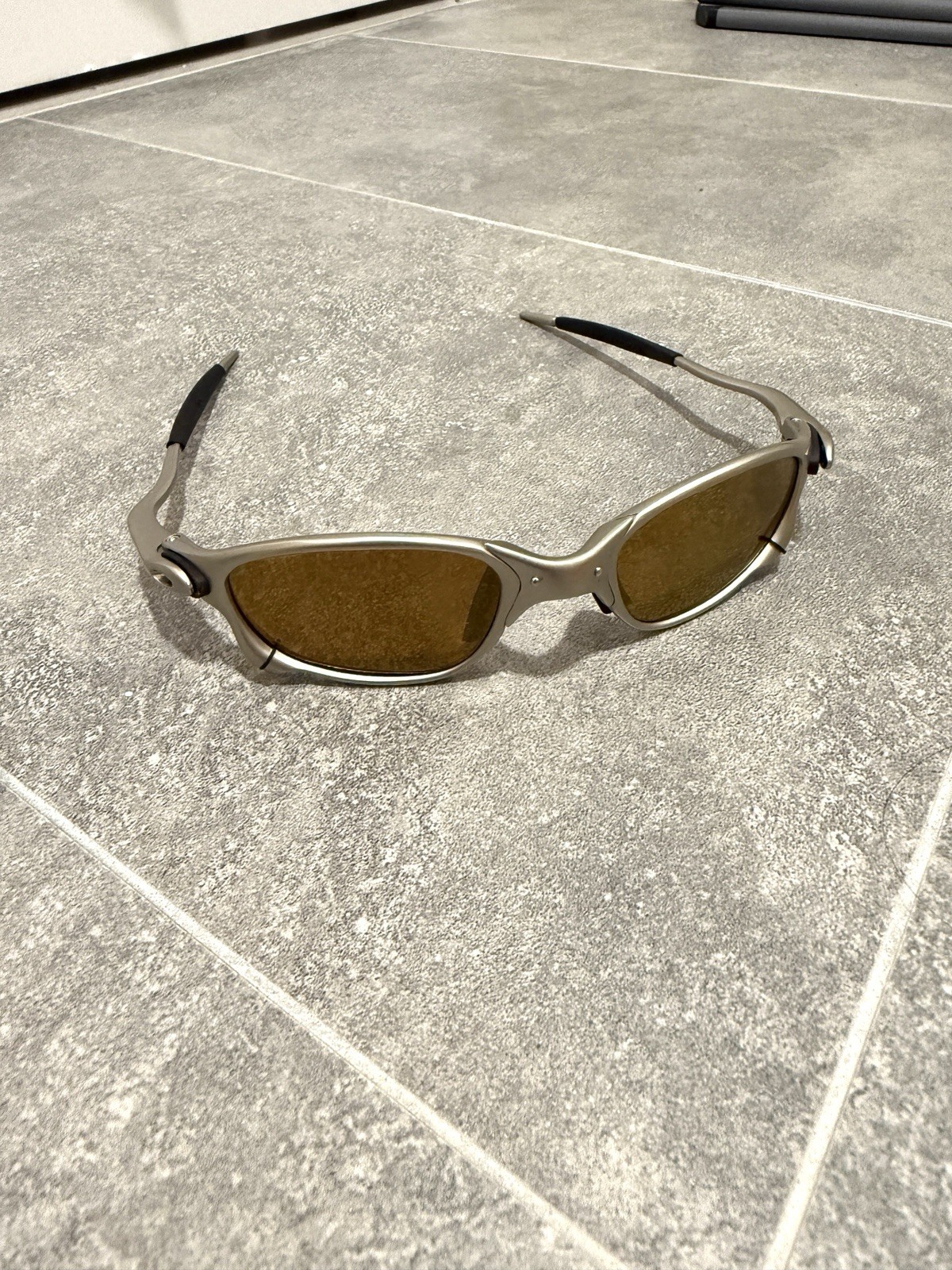 RARE PROTOTYPE OAKLEY JULIET X METAL SUNGLASSES – HEAVYWEIGHT ALL METAL