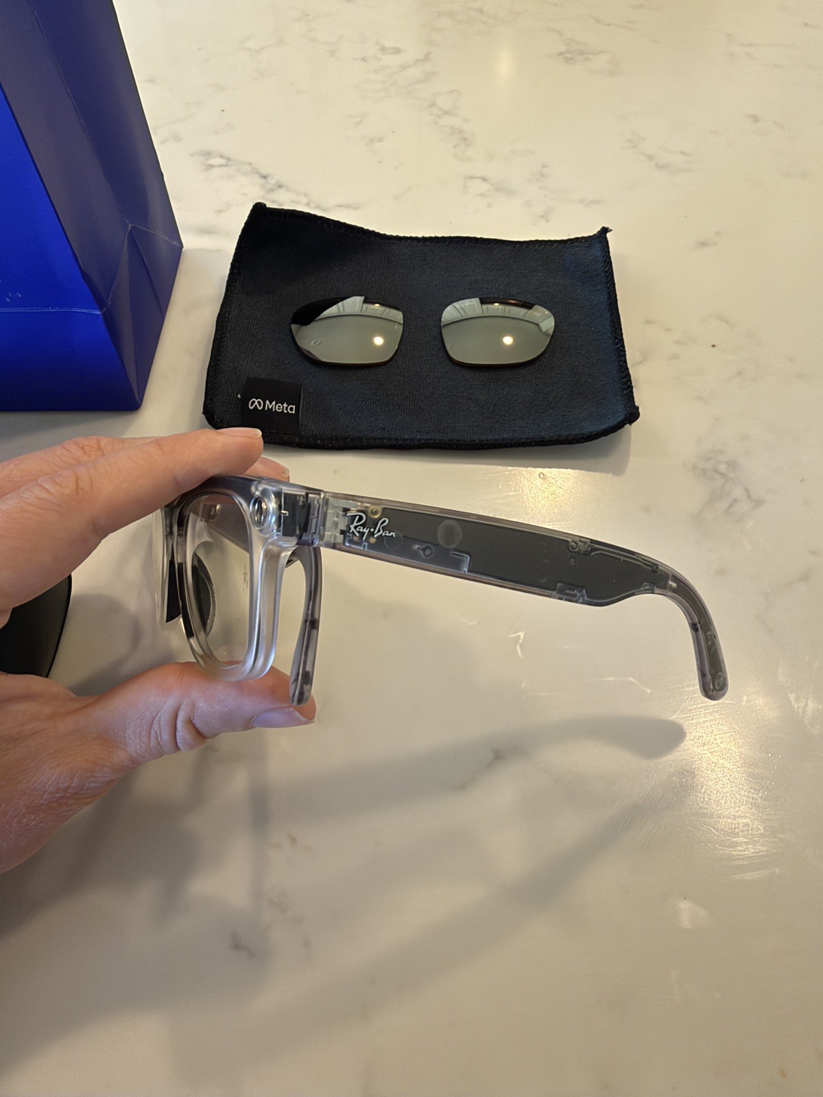 Meta Ray-Ban Smart Glasses – LIMITED EDITION (Gen 2) – Brown Mirror Gold Lens