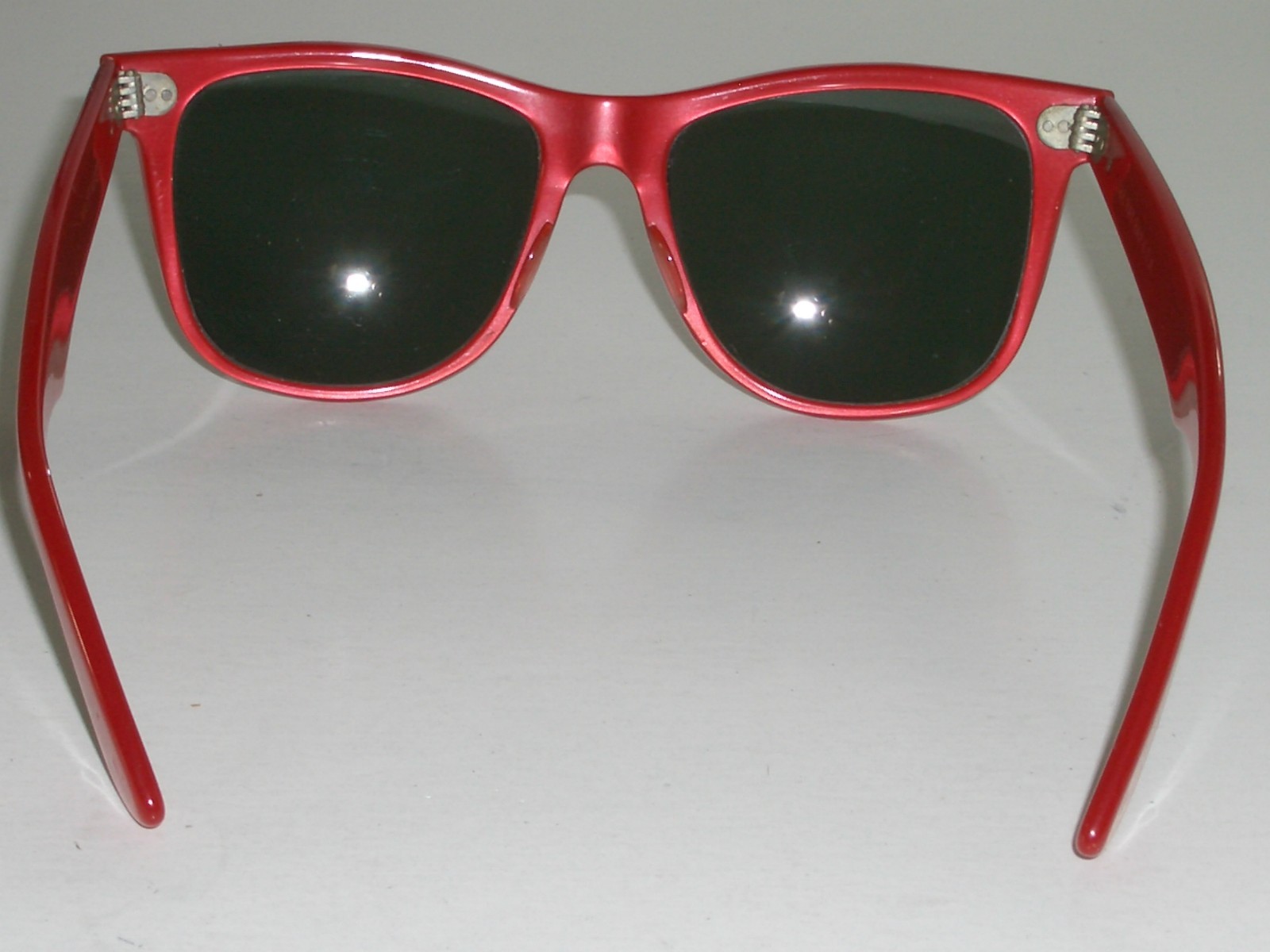 VINTAGE B&L RAY-BAN MADE IN USA CRIMSON RED G15 WAYFARER II SUNGLASSES SUPERB!!!