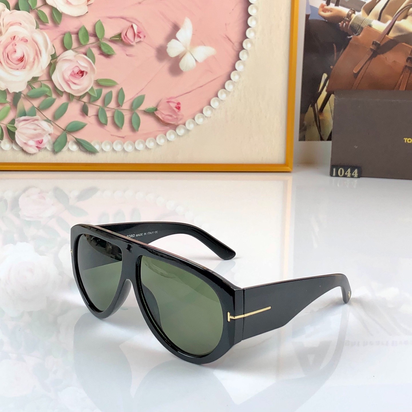 Tom Ford FT1044 Bronson 60‑12‑145 Oversized Pilot Sunglasses Black Green Lens