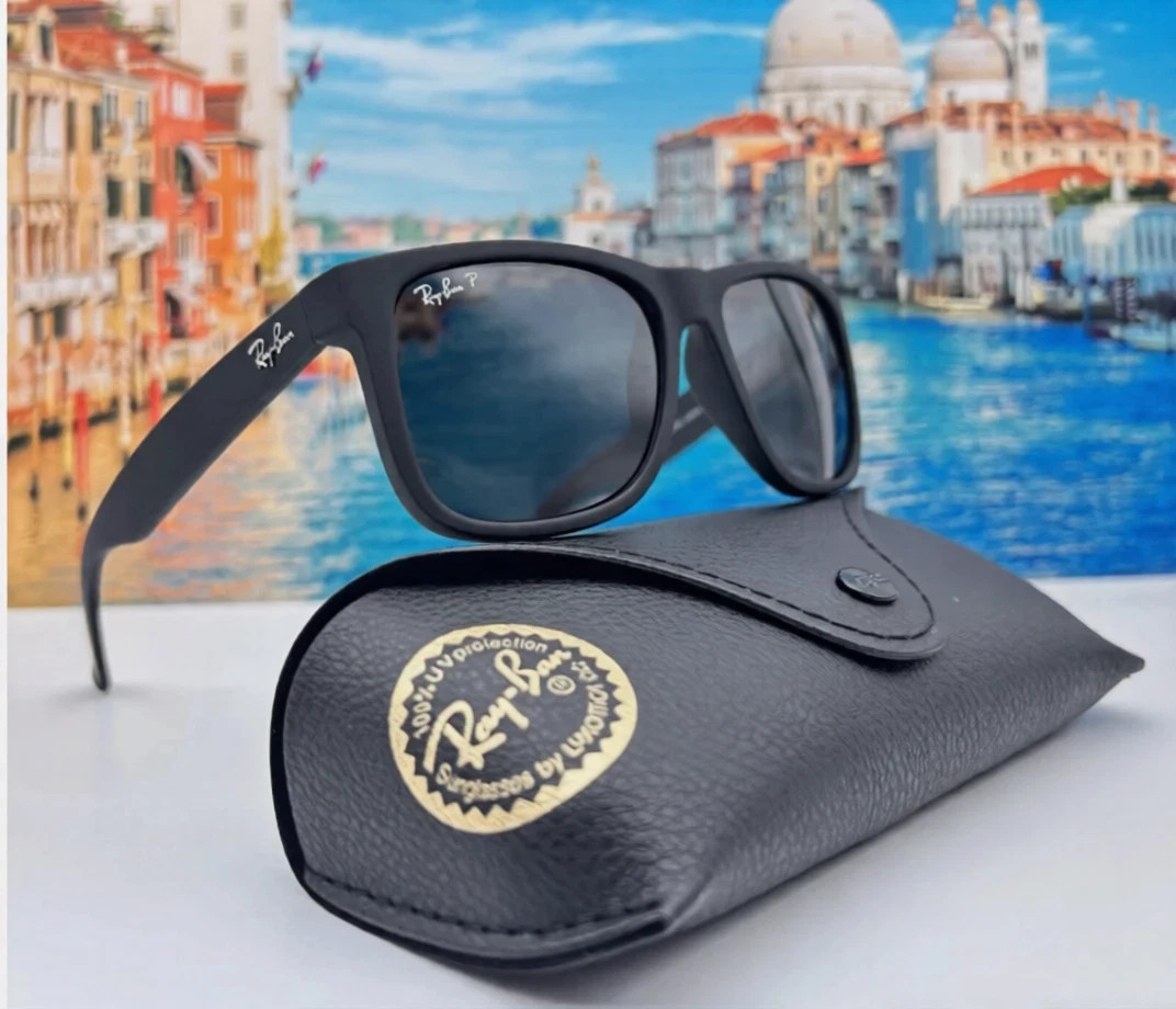 Ray-Ban Justin RB4165 622/2V Polarized Sunglasses Matte Black Grey Lens 54mm