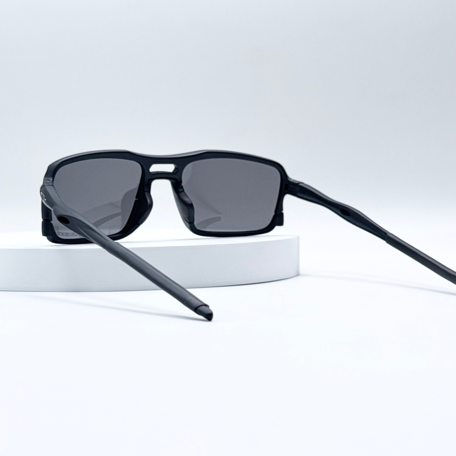 Oakley OO9266 Triggerman Matte Black Sunglasses Black Iridium Lens New