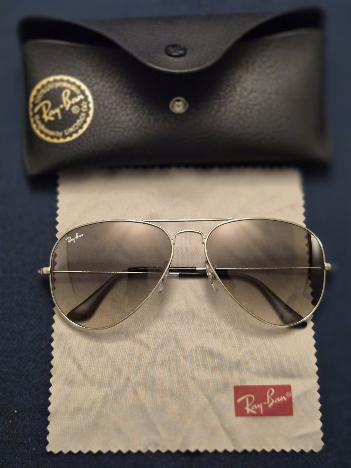 Ray-Ban RB3025 Aviator Sunglasses Silver Frame Gradient Gray Lenses 58-14-135