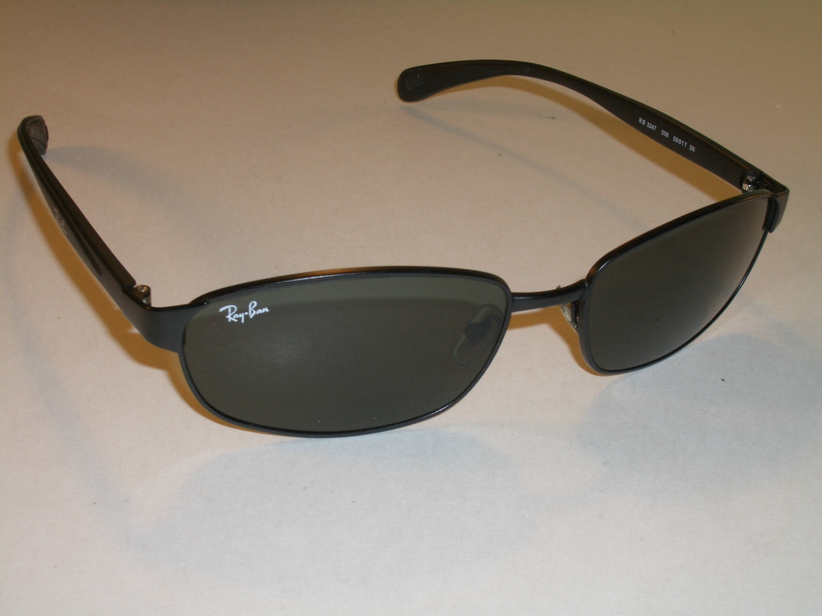 RAY BAN RB3247 59[]17mm SLEEK BLACK G15 UV GLASS LENS SUNGLASSES w/CASE