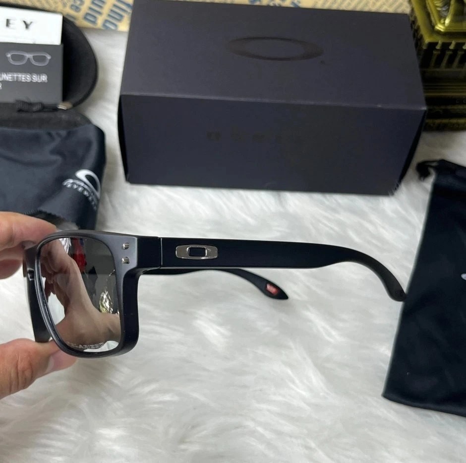 NEW OAKLEY Style Holbrook Sunglasses Black Frame Silver Lens Polarized UV400