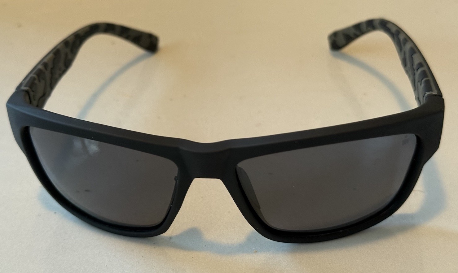 Foster Grant Ironman Adult Men’s Trail Black Polarized Sunglasses SR1124