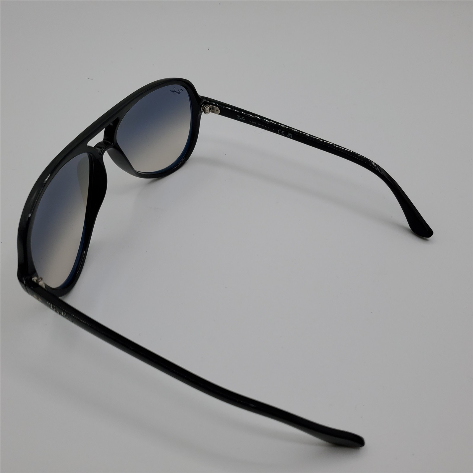 Ray-Ban Unisex Cats 5000 Aviator Sunglasses, Black/Clear Gradient Grey, 59 mm
