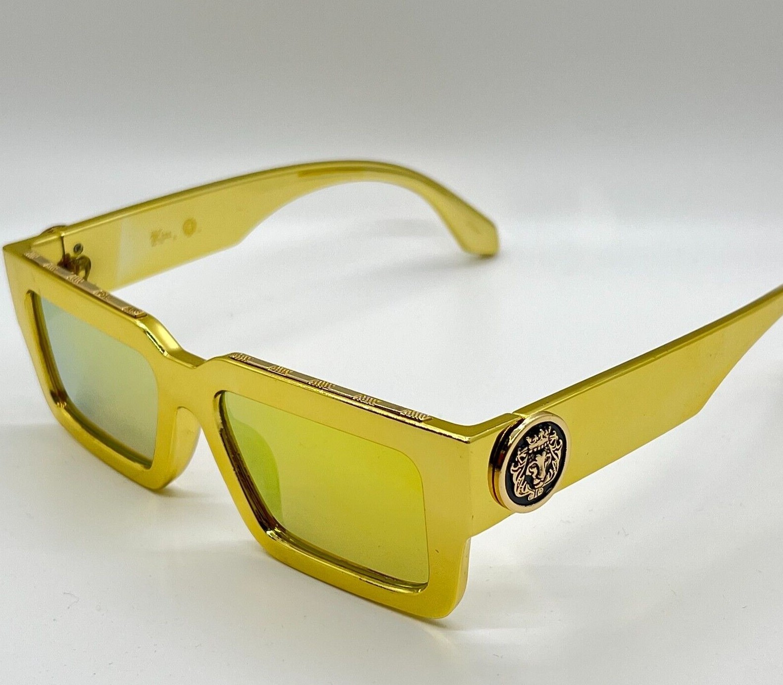 MEN GOLD LION HEAD MEDALLION SUNGLASSES CLASSIC CASUAL RETRO DESIGNER OUTDOOR