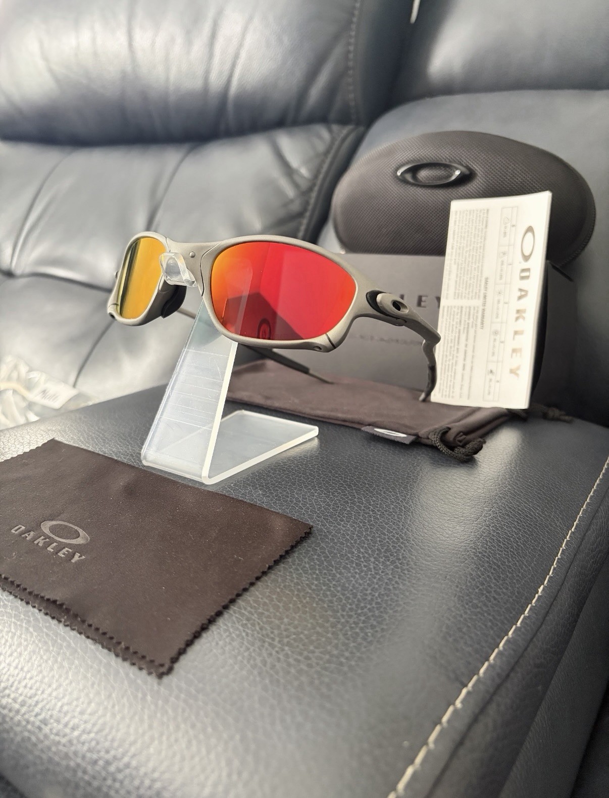 Vintage Oakley Juliet 1.0 X-Metal Polarized Sunglasses Silver Frames