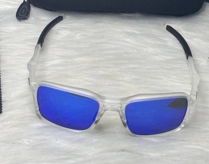 NWB Oakley Triggerman Sunglasses Matte Clear Frame Prizm Polarized Blue Lenses