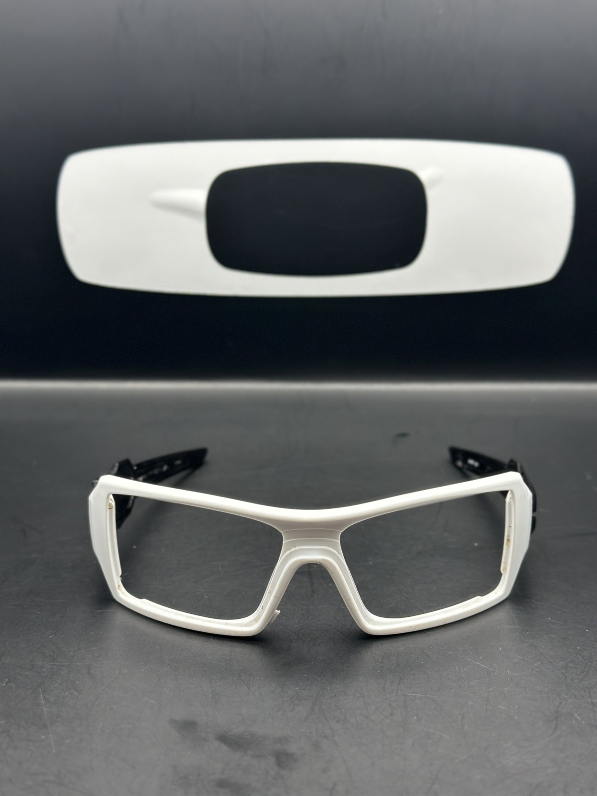 Oakley Oil Rig 2 Polished White/Black Silver Ghost Text Frame 24-058