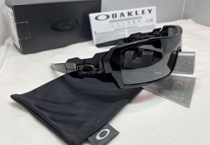 Oakley Men’s Oil Rig 50mm Polished Black Polarized Sunglasses OO9081-26-203