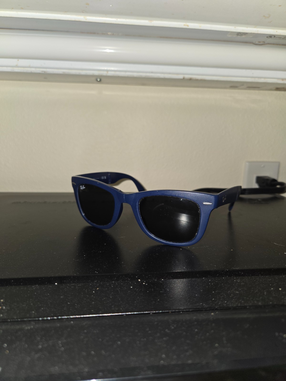 Ray-Ban Folding Wayfarer Foldable sunglasses 4105 6022 30 mens..Used】