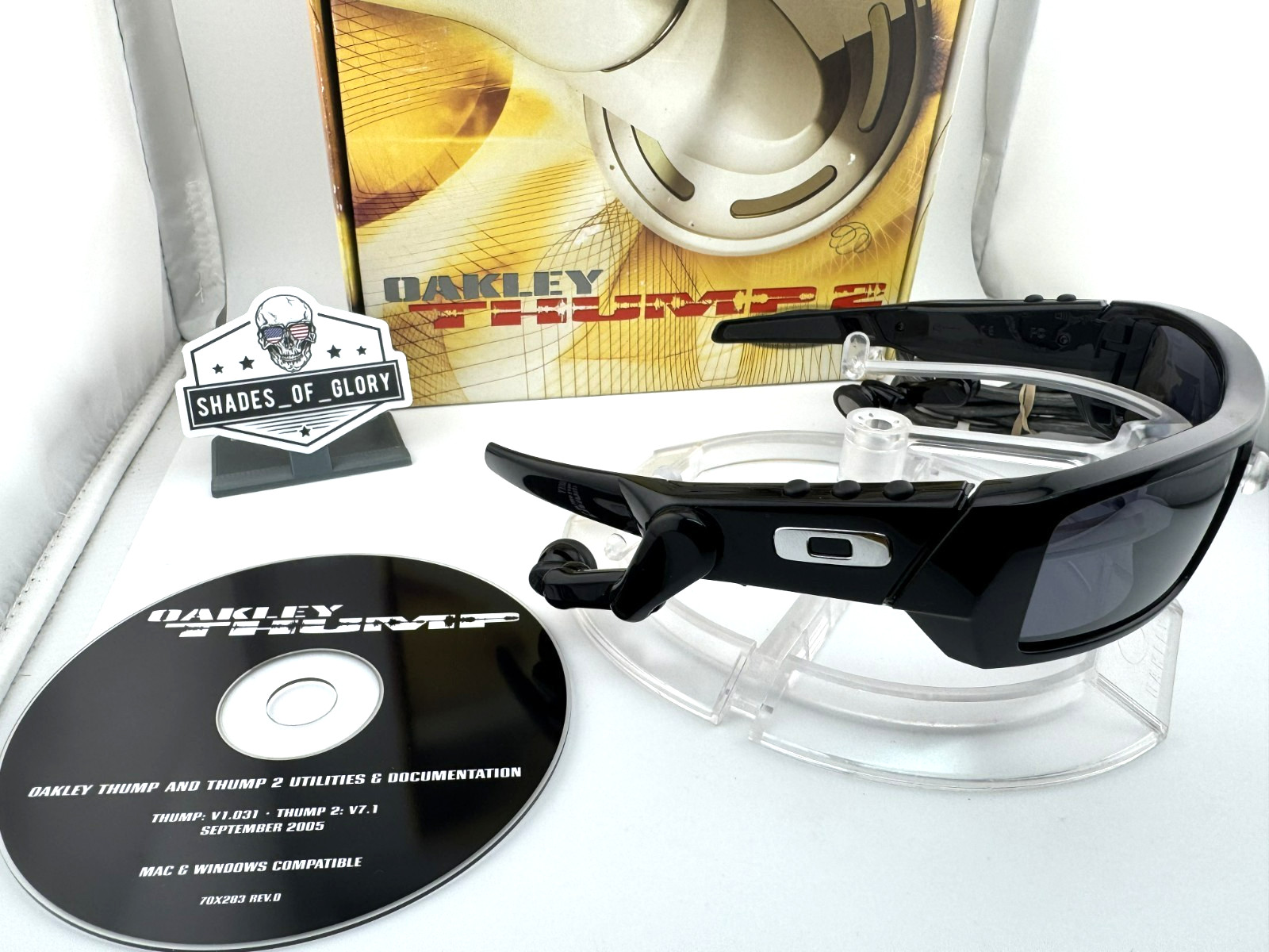 OAKLEY THUMP 2 512MB MP3 POLISHED BLACK IRIDIUM SUNGLASSES 05-165 AUTHENTIC RARE