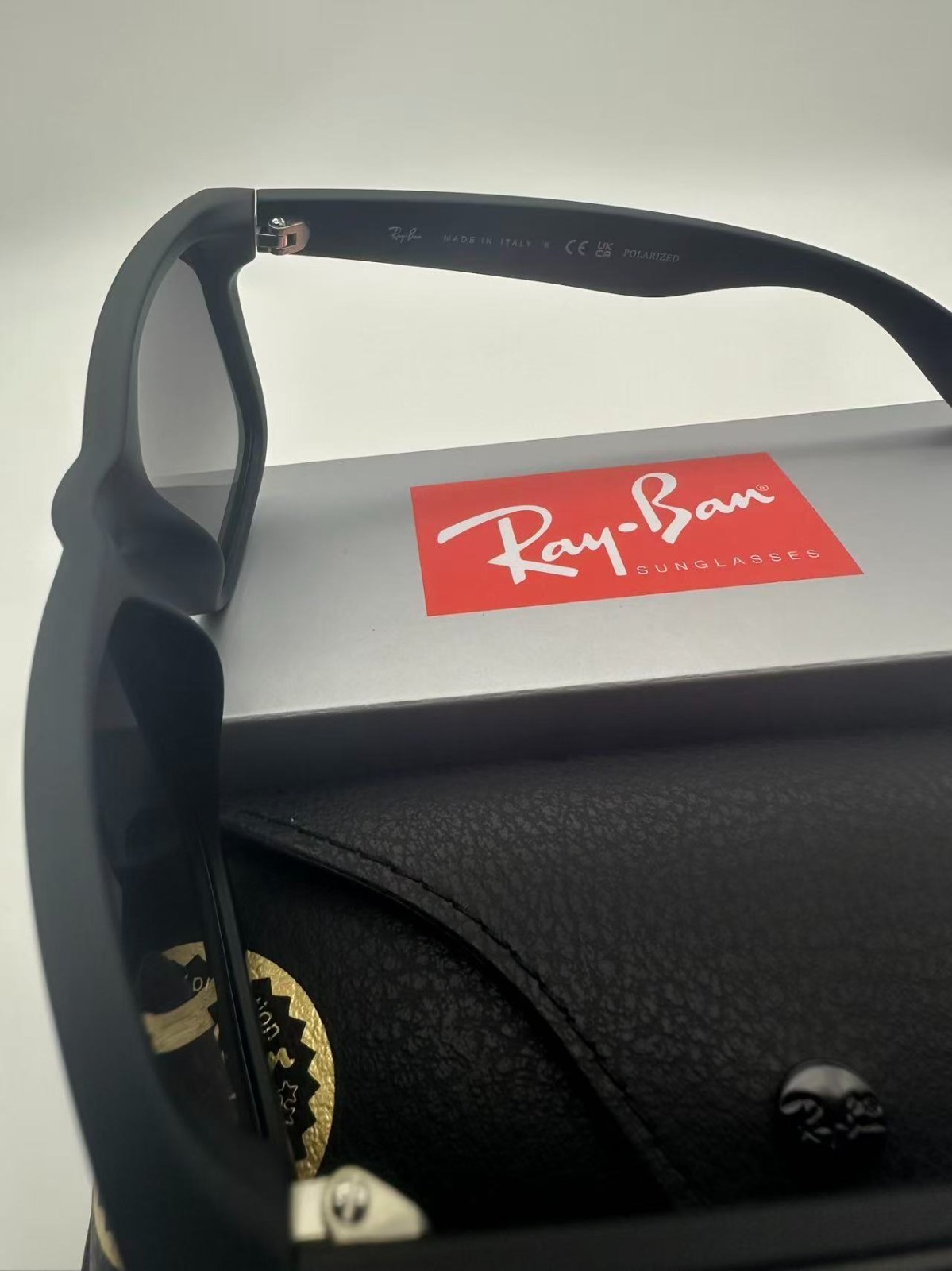 Ray-Ban Justin Grey Polarized Gradient Men’s Sunglasses RB4165 622/T3 54mm